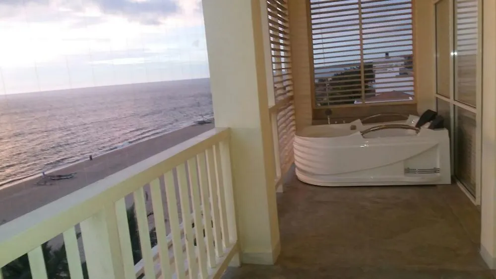 Beacon Beach Hotel Negombo